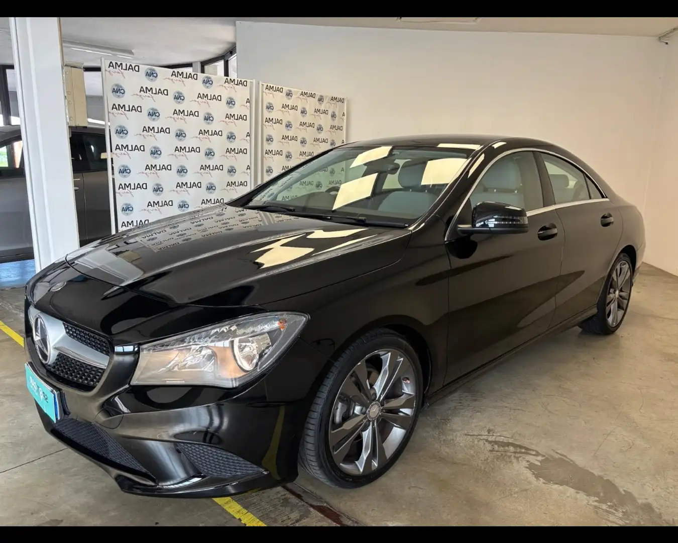 Mercedes-Benz CLA 180 180 d (cdi) Premium E6 Nero - 1