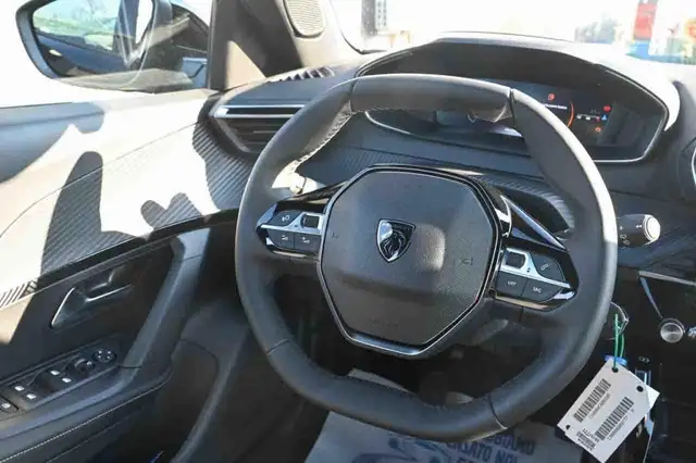 Peugeot 2008 view 12