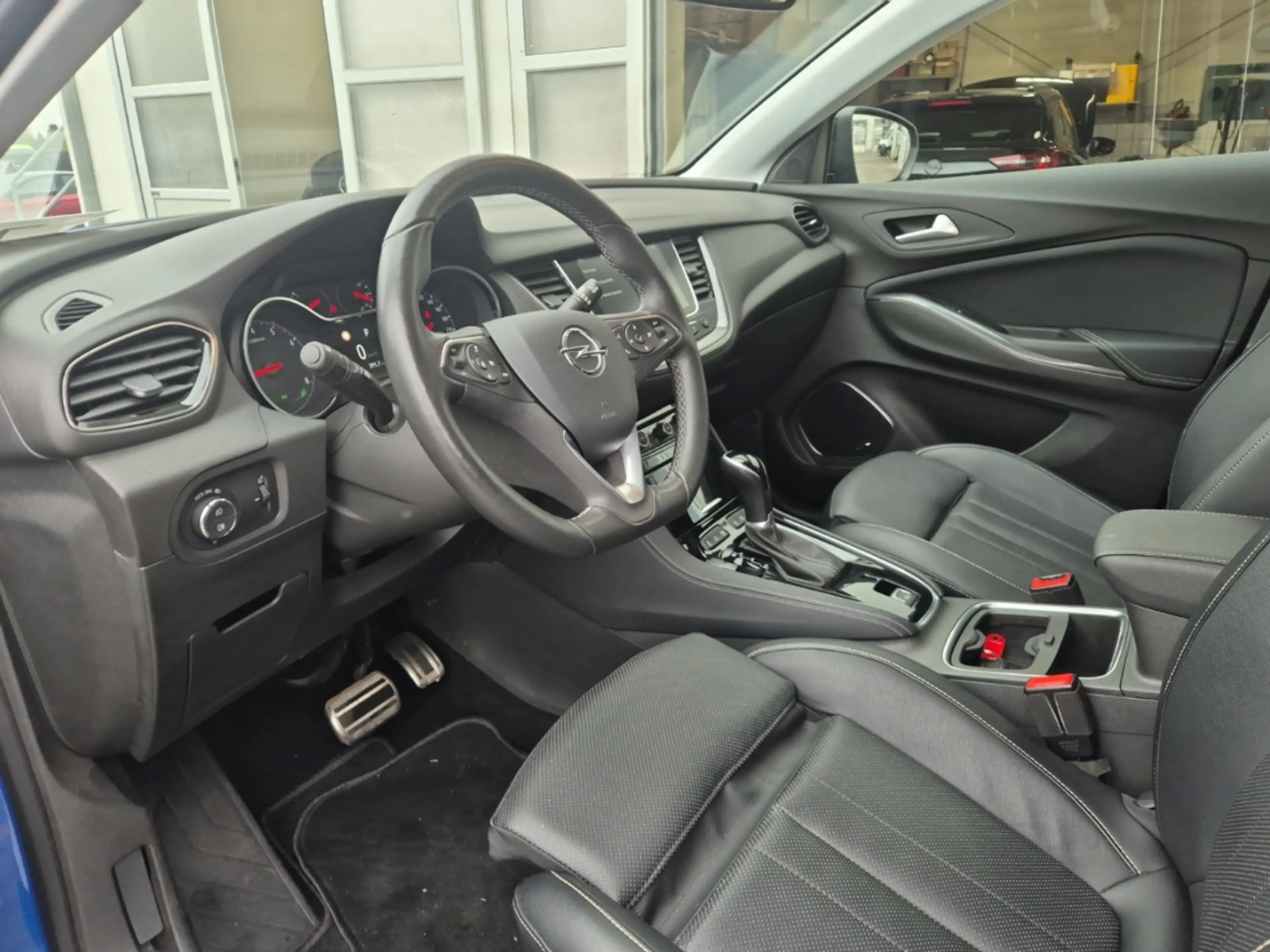 Opel Grandland X Business INNOVATION 1.6,Dashcam,Kamera+PDC,Klima — photo 8