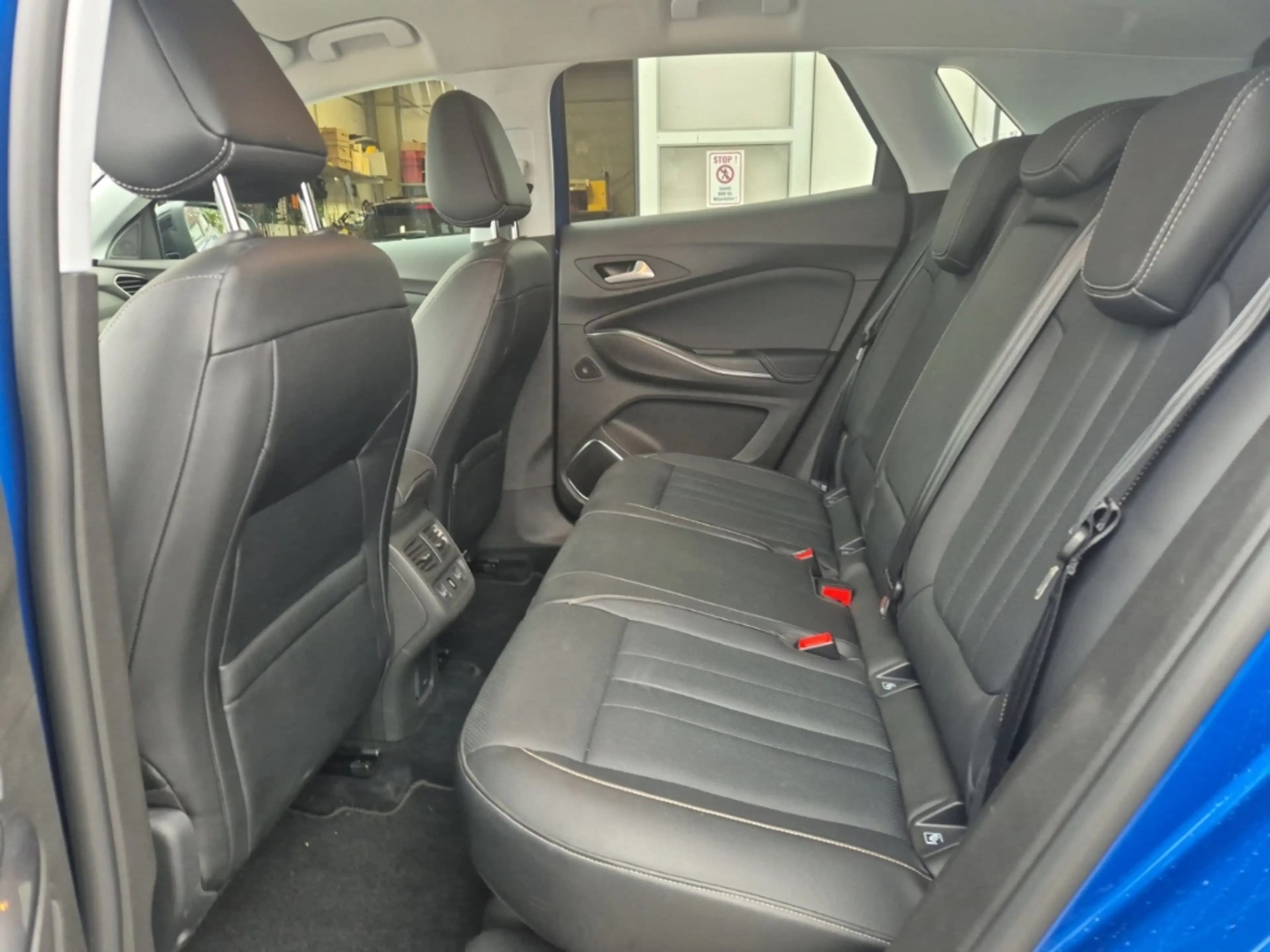 Opel Grandland X Business INNOVATION 1.6,Dashcam,Kamera+PDC,Klima — photo 10