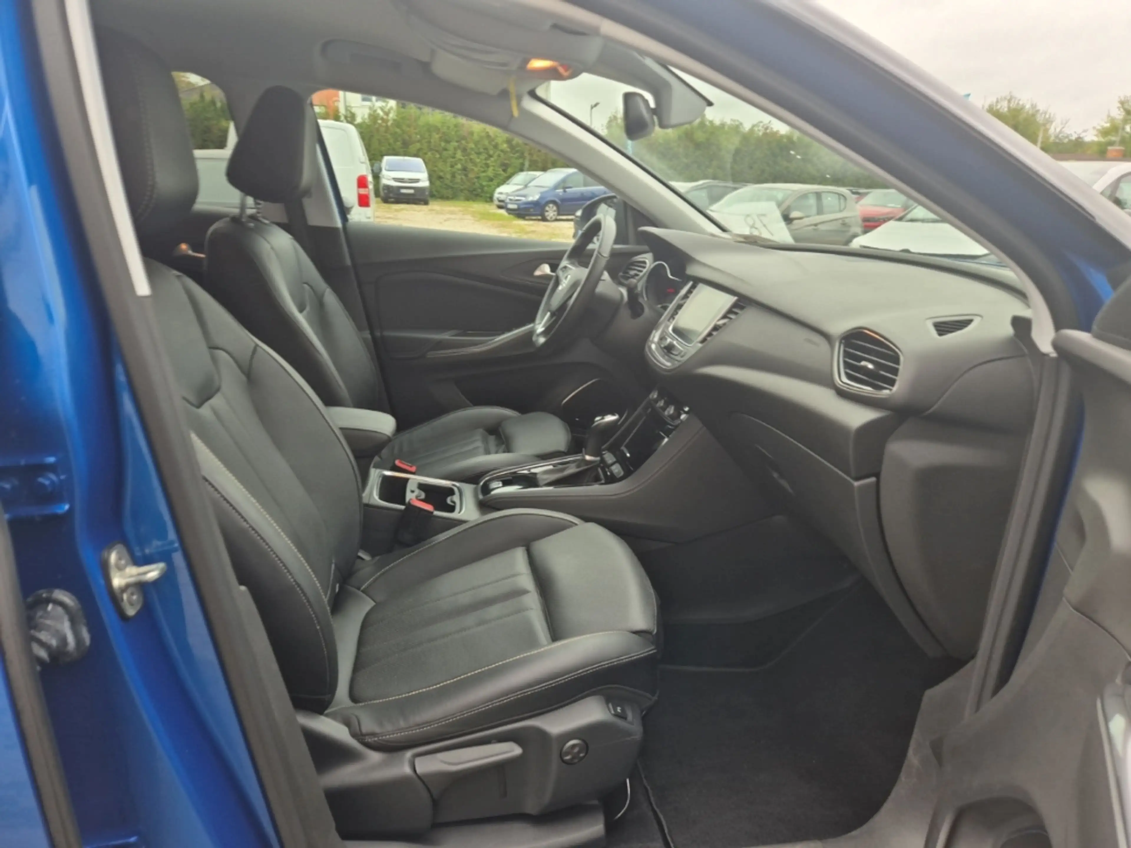 Opel Grandland X Business INNOVATION 1.6,Dashcam,Kamera+PDC,Klima — photo 12