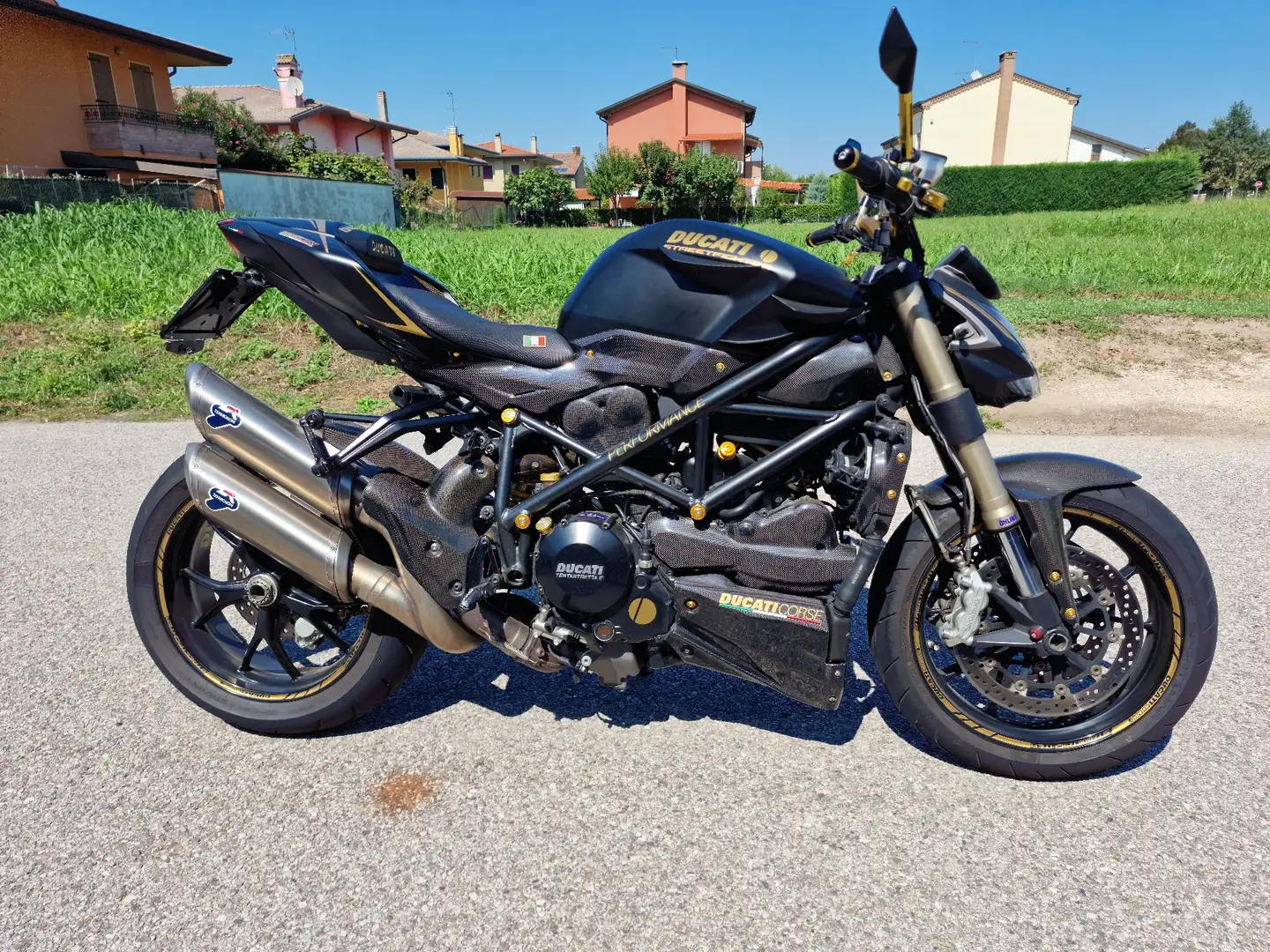 Ducati Streetfighter Czarny - 1