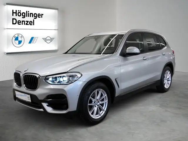 BMW X3 view 2