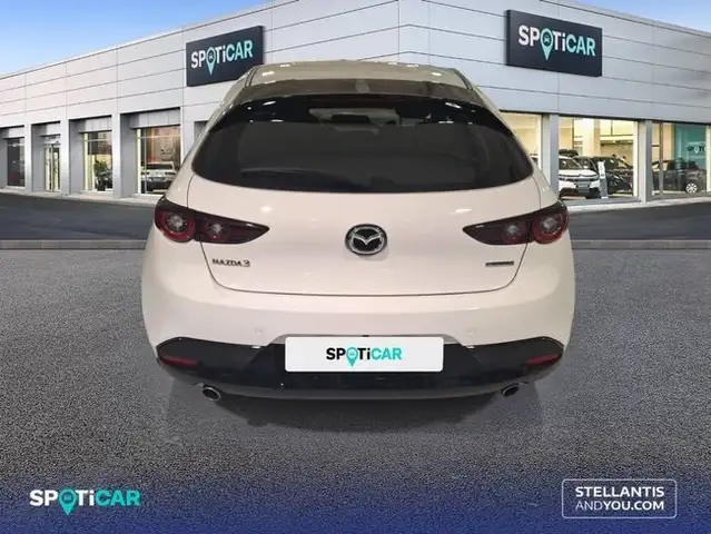 Mazda Mazda3 view 7