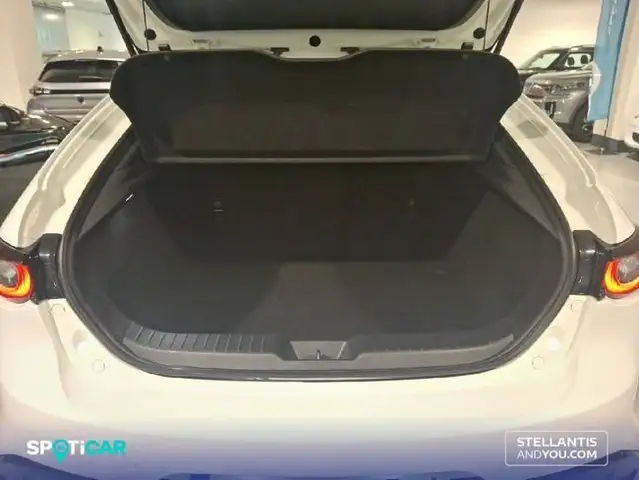Mazda Mazda3 view 6