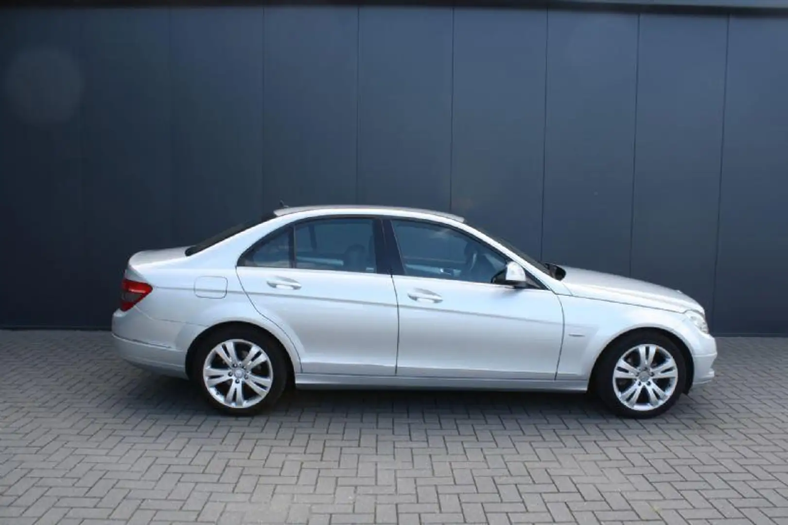 Mercedes-Benz C 180 K Avantgarde - 1e EIGENAAR - NAVIGATIE - PDC Gris - 2