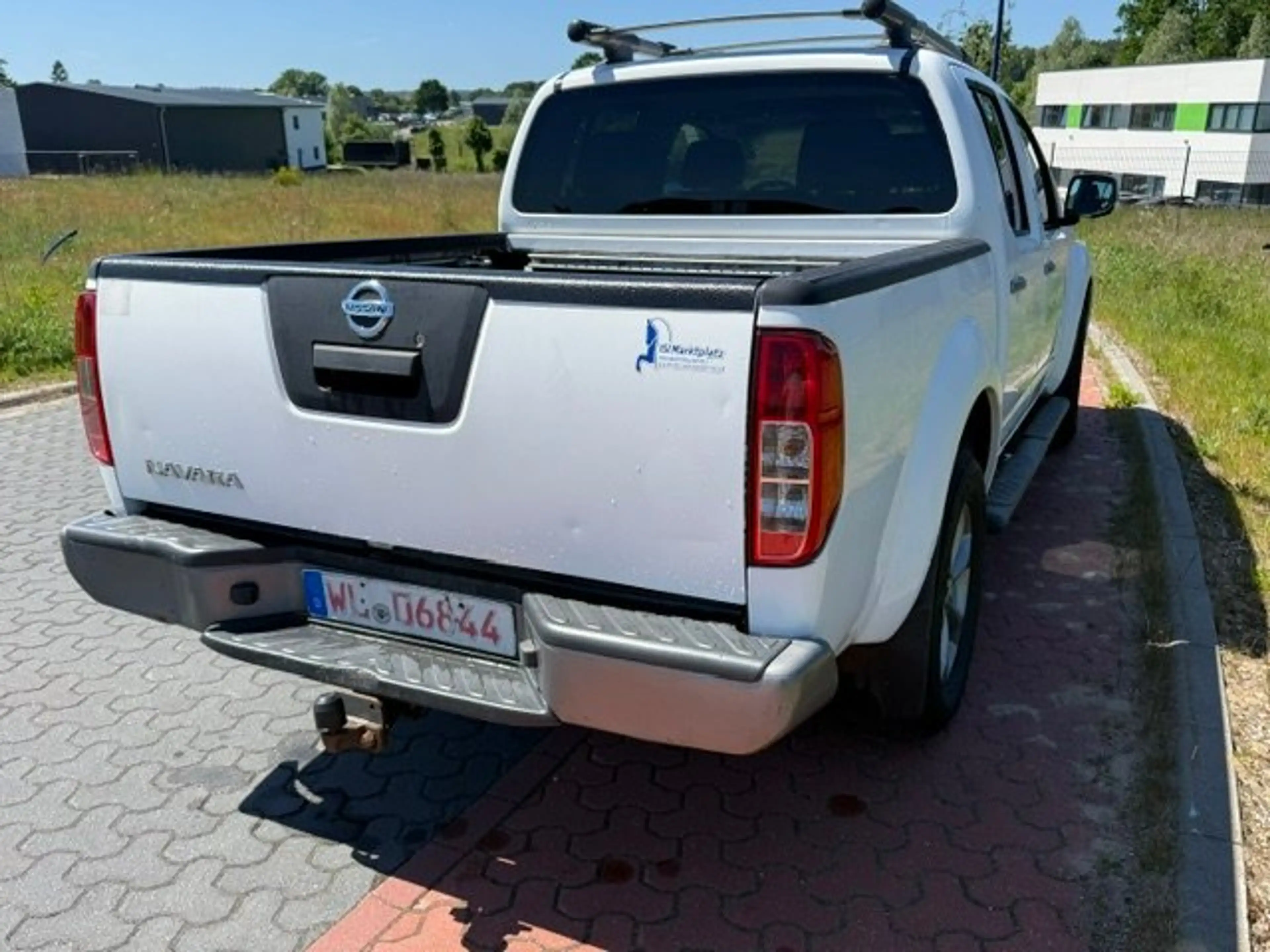 Nissan Navara Double Cab PLATINUM EVO 4X4 — photo 11