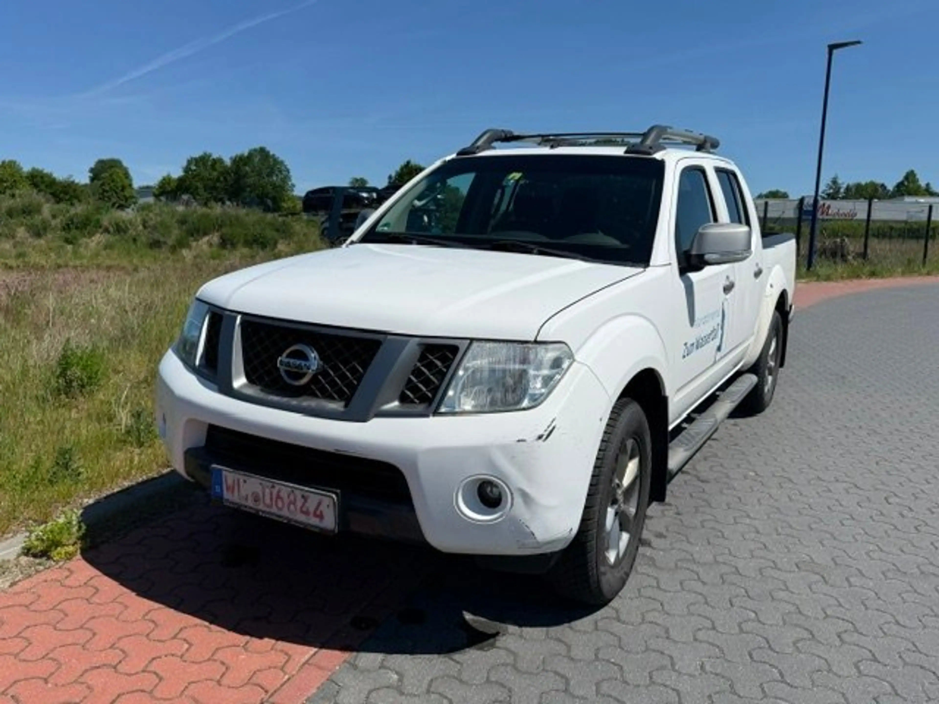 Nissan Navara Double Cab PLATINUM EVO 4X4 — photo 3