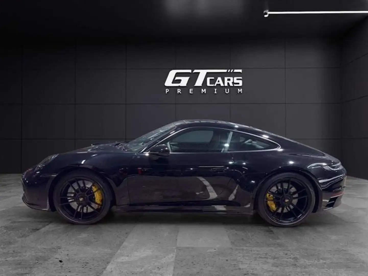 Porsche 911 GTS Negro - 2