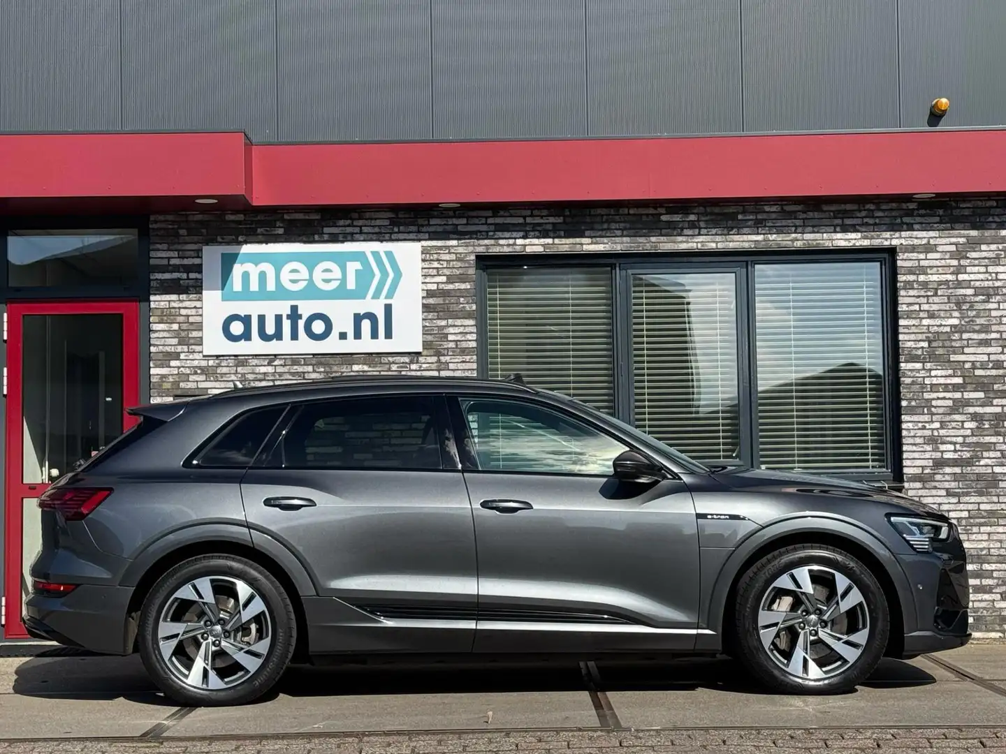 Audi e-tron S- LINE l PANO l SFEER l CARPLAY l ACC l ORG.NL l Gris - 2