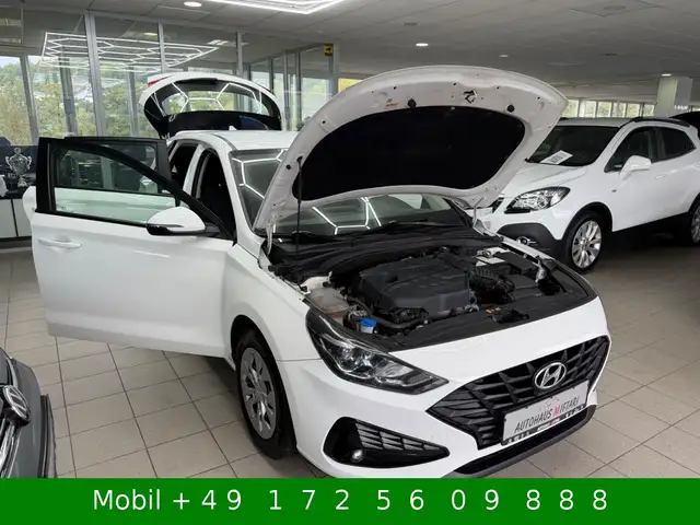 Hyundai I30 view 3