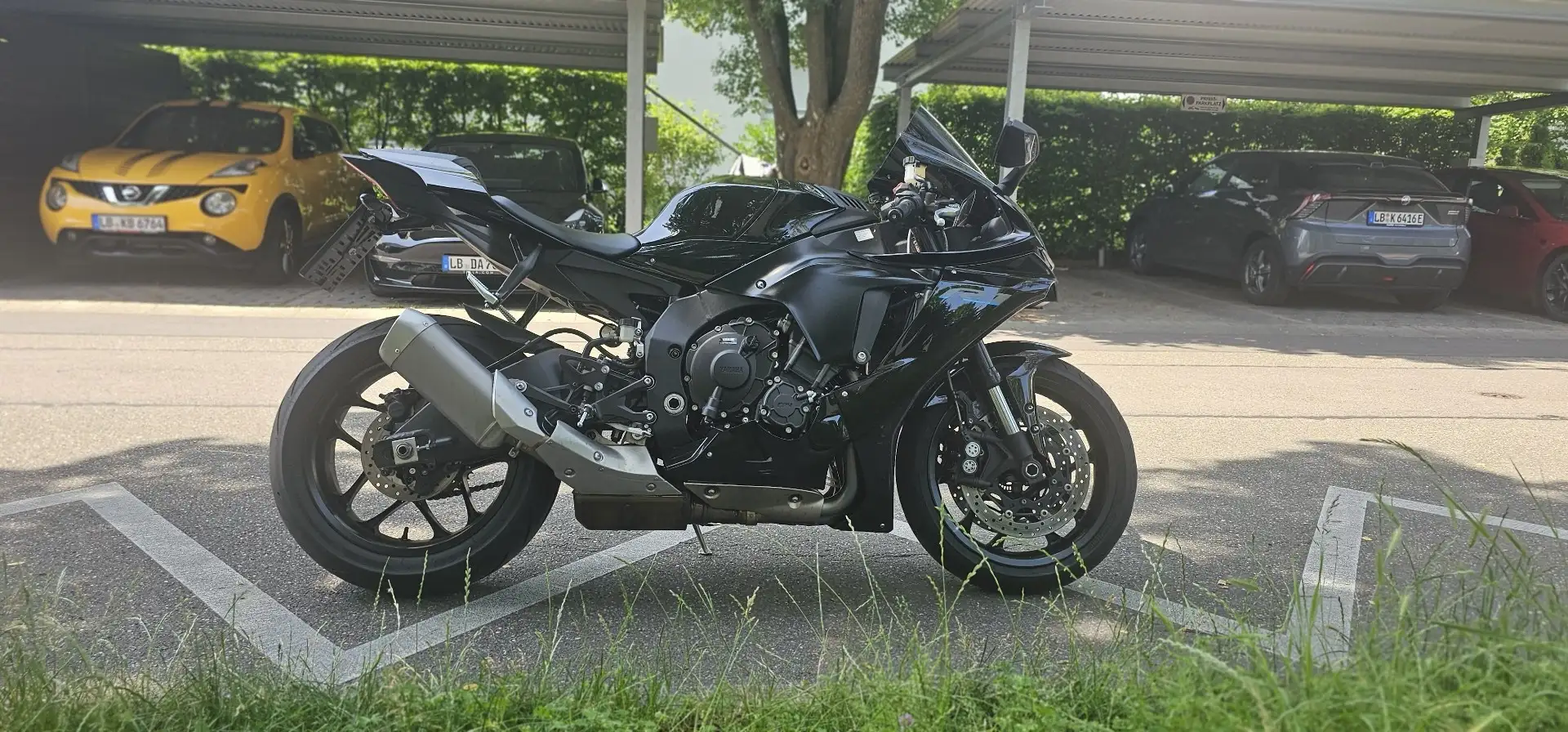 Yamaha YZF-R1 RN65 mit Werksgarantie und frischer Inspektion Schwarz - 1