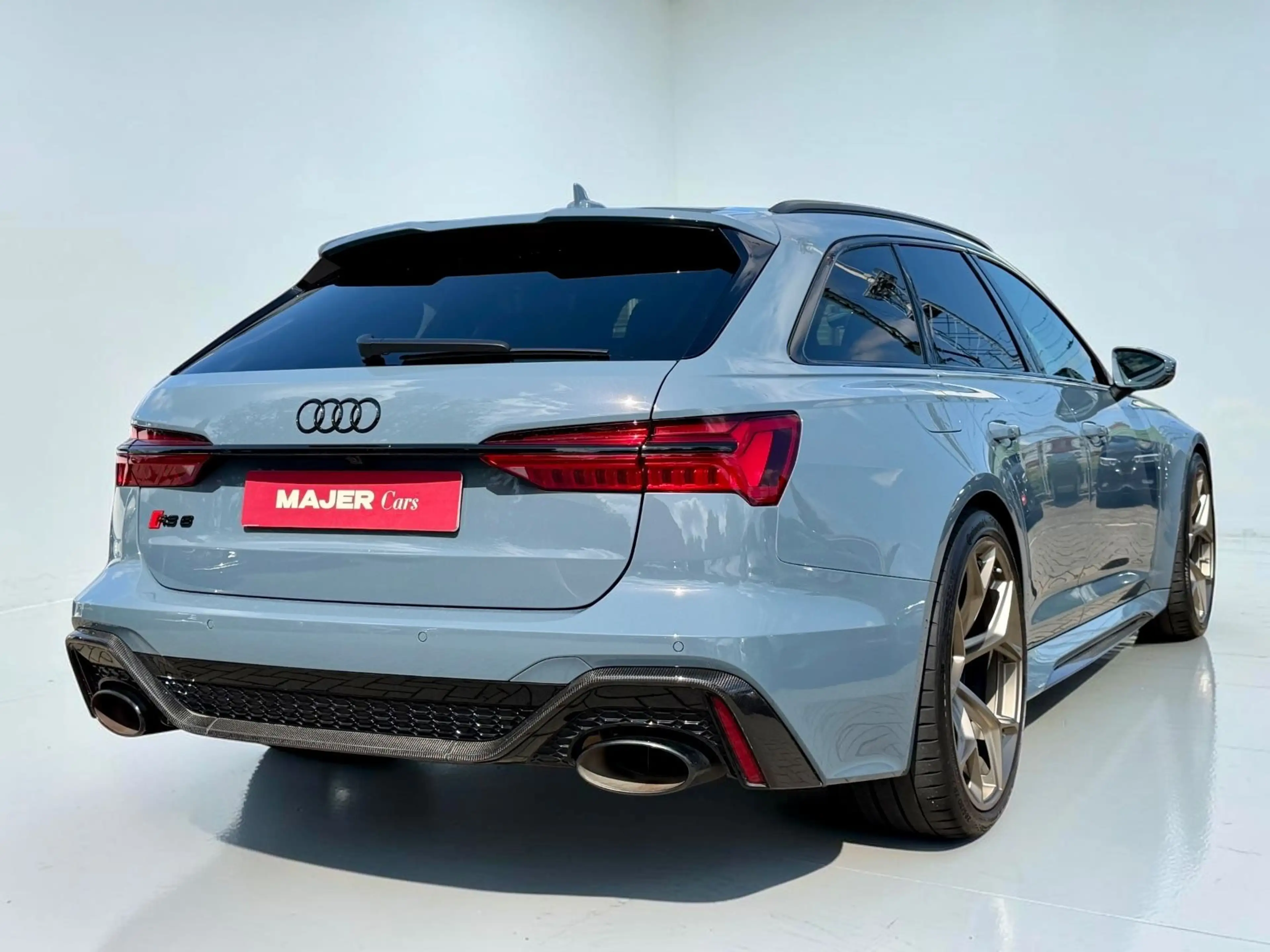 Audi RS6 Avant performance*B&O*PANO*CARBON*VOLLVOLL — photo 9