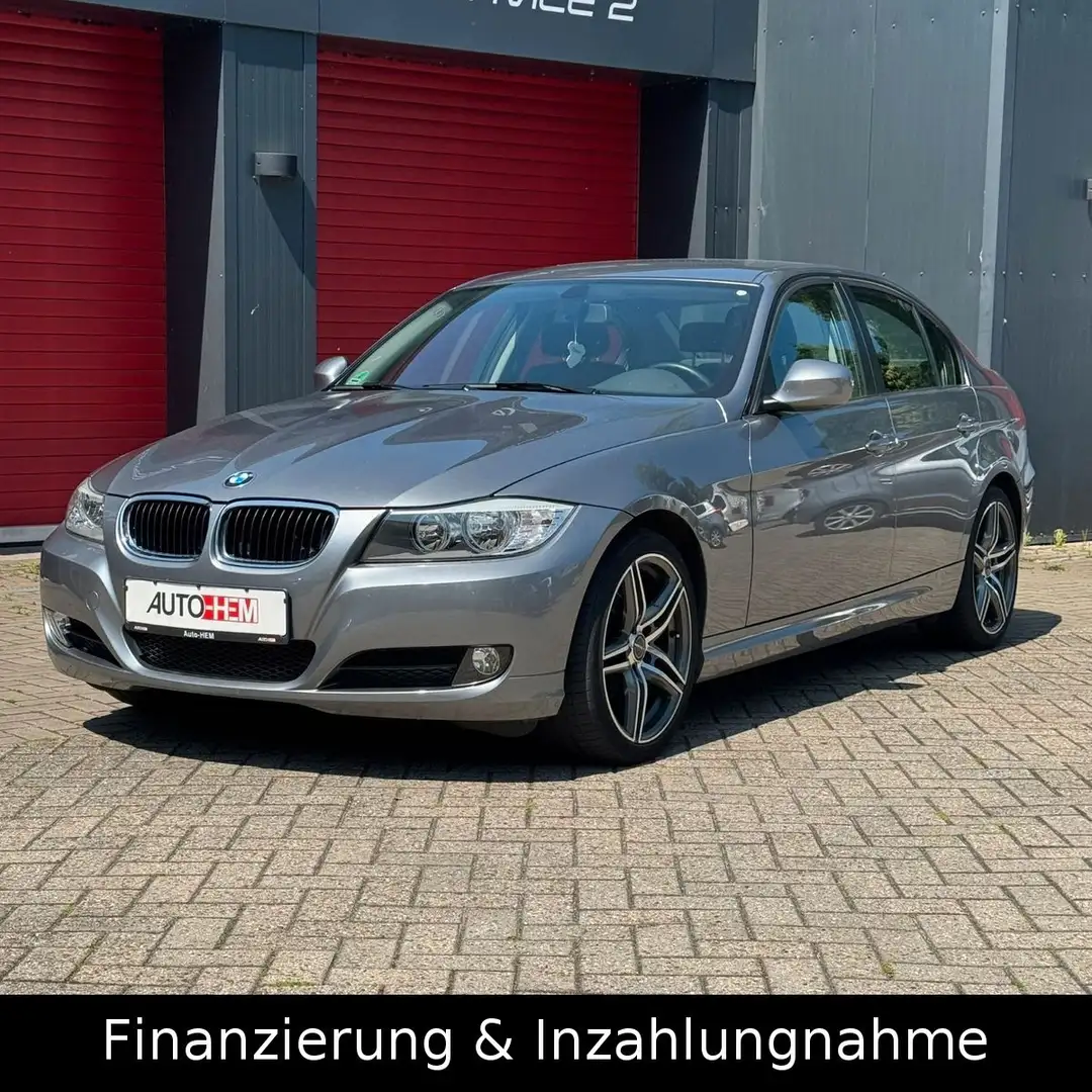 BMW 318 i Lim. PDC 1 Hand Sitzhzg AHK Scheckheft Gris - 1