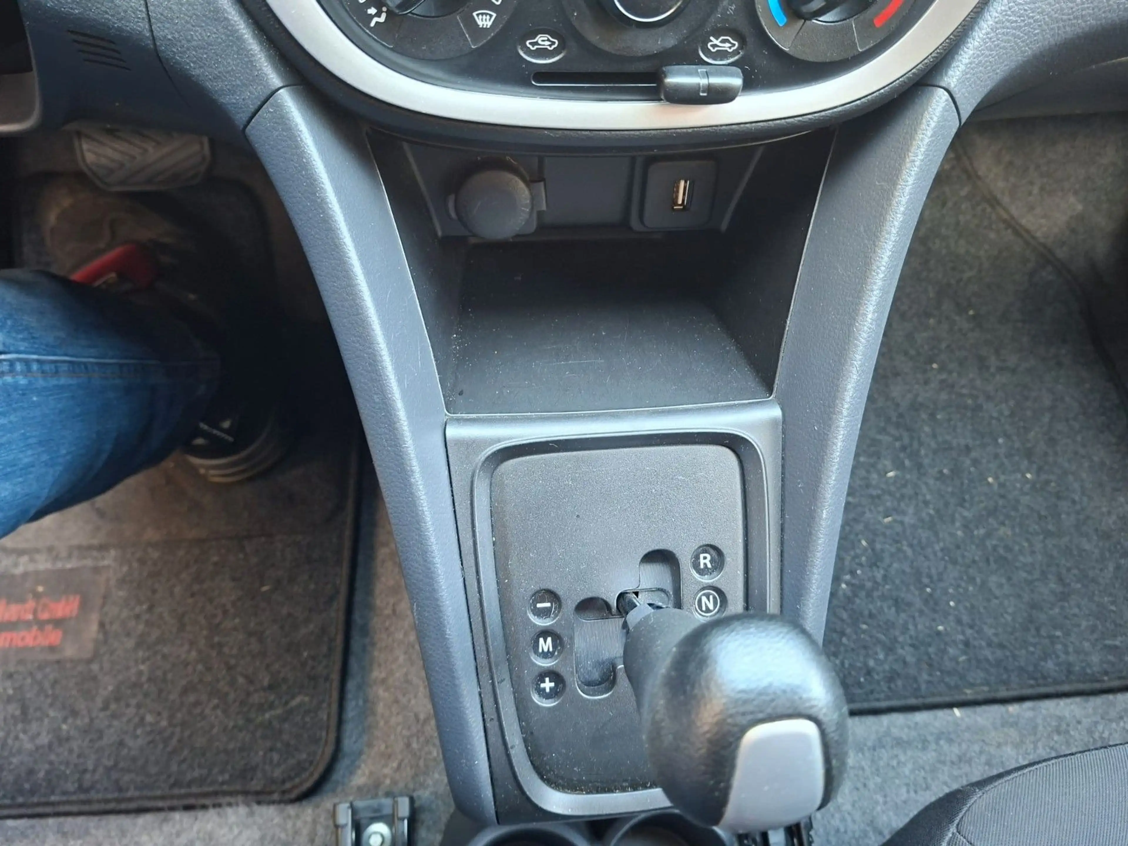 Suzuki Celerio Basis — photo 6
