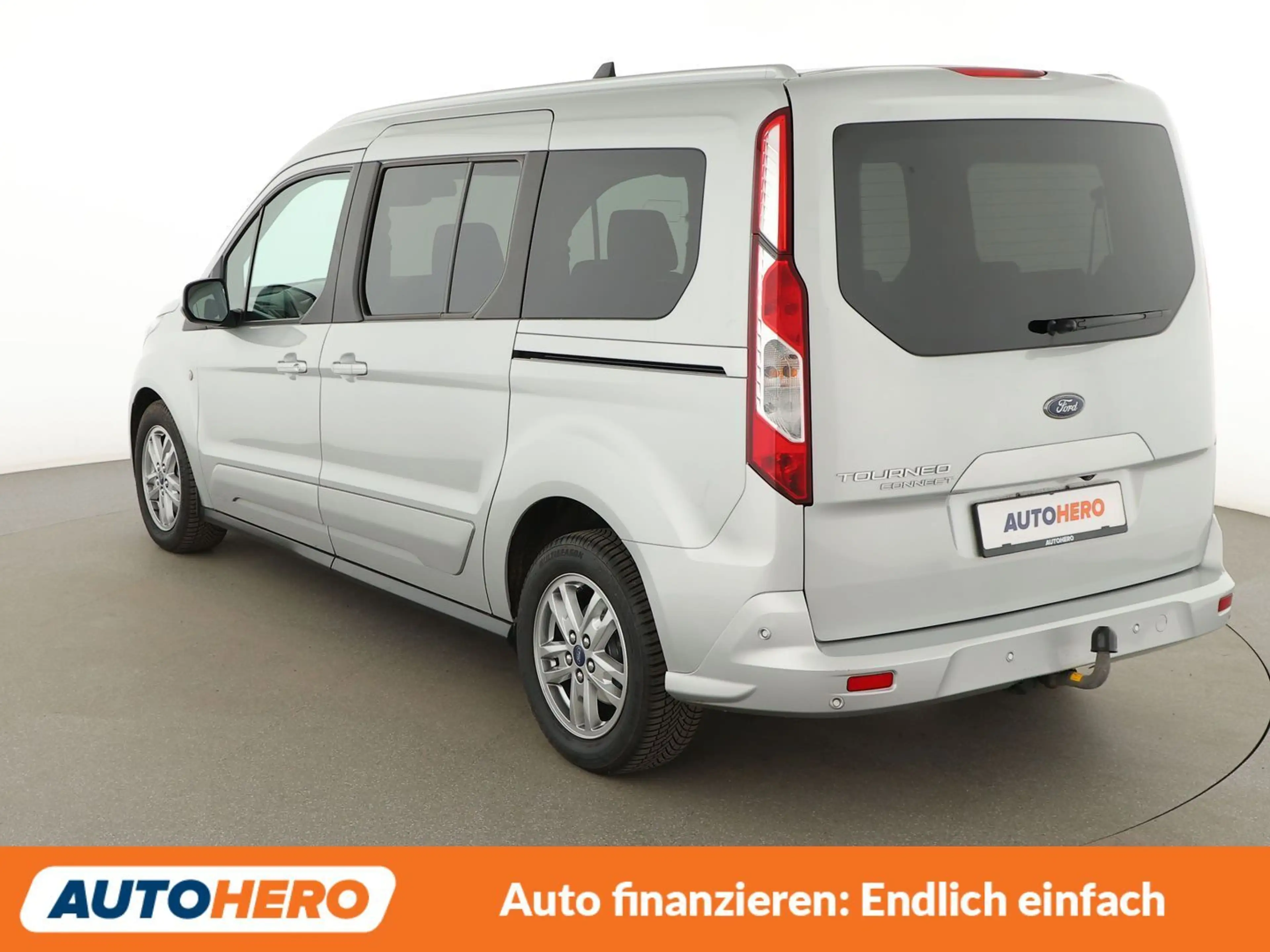 Ford Grand Tourneo 1.5 TDCi EcoBlue Titanium Aut.*NAV*TEMP*CAM*AHK — photo 4