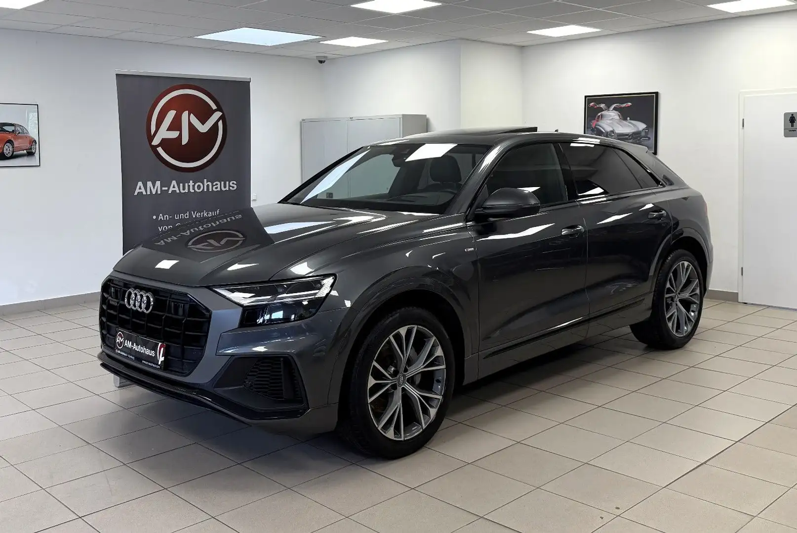 Audi Q8 50TDI Quattro *S-Line*PanSD*ACC*AHK*SoftCls Grau - 1