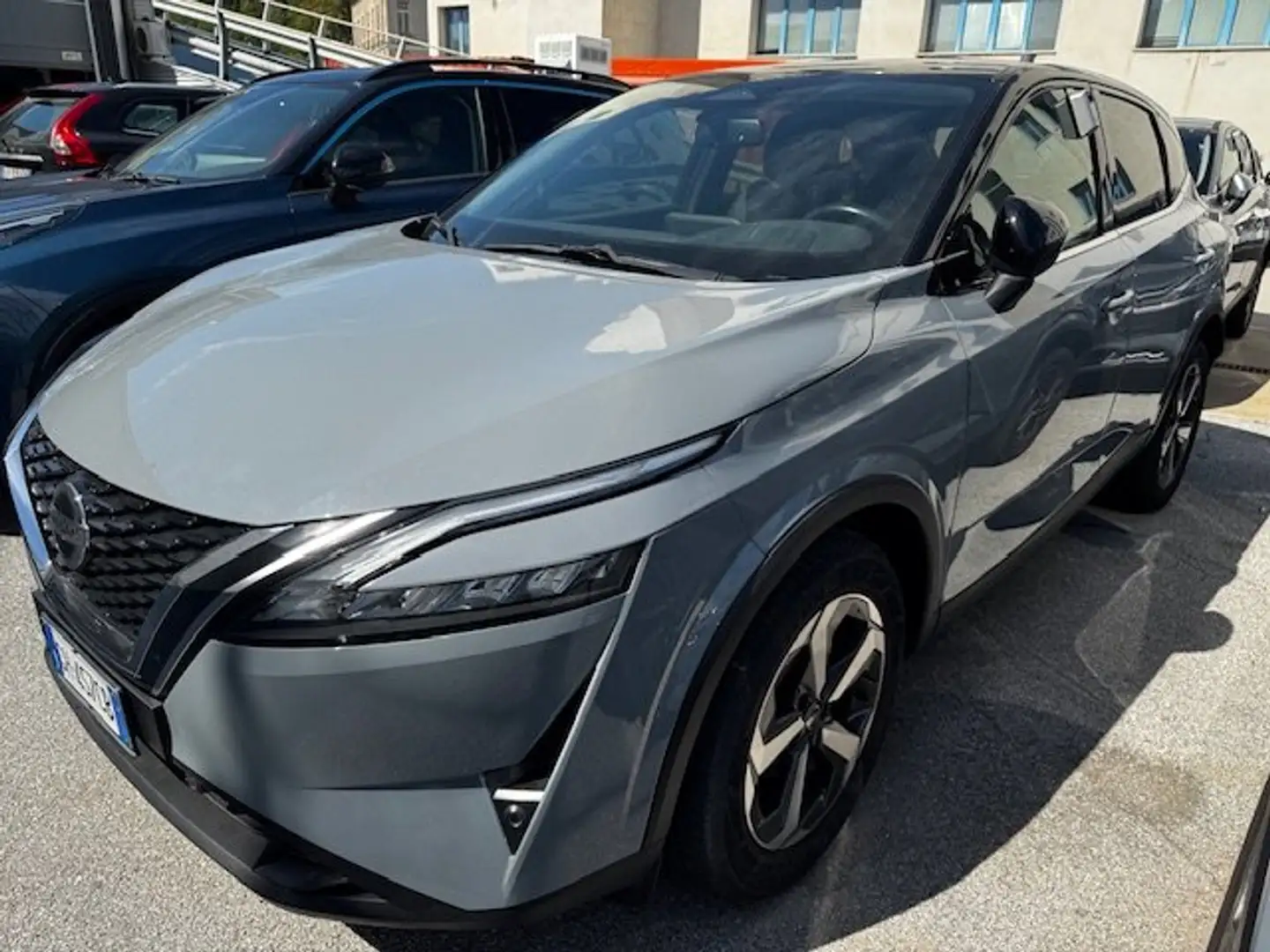 Nissan Qashqai 1.3 mhev N-Connecta 2WD 158cv Xtronic Aziendale Grigio - 1