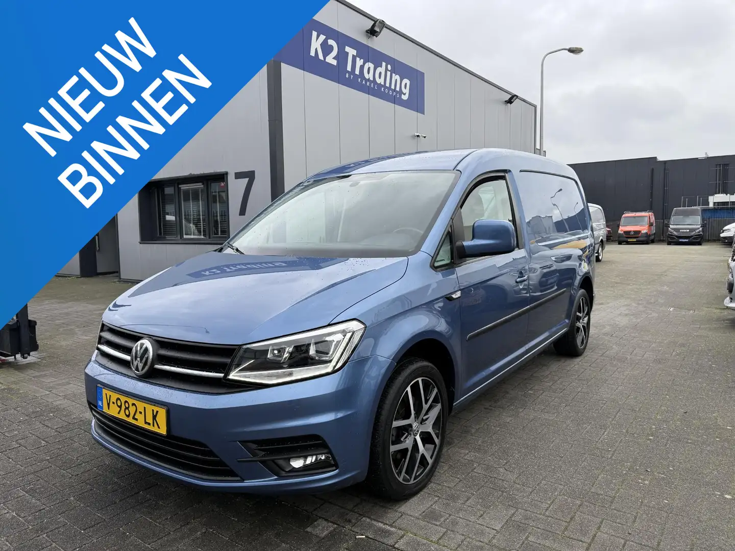 Volkswagen Caddy 2.0 TDI L2H1 BMT Maxi Highline Euro 6 DSG Alcantar Blauw - 1