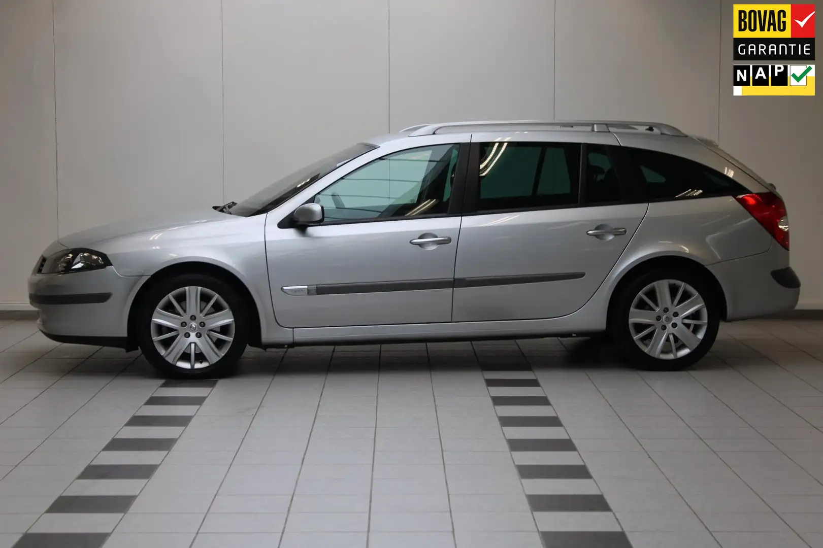 Renault Laguna Grand Tour 2.0-16V T Tech Line*1e Eigenaar*Trekhaa Grijs - 1