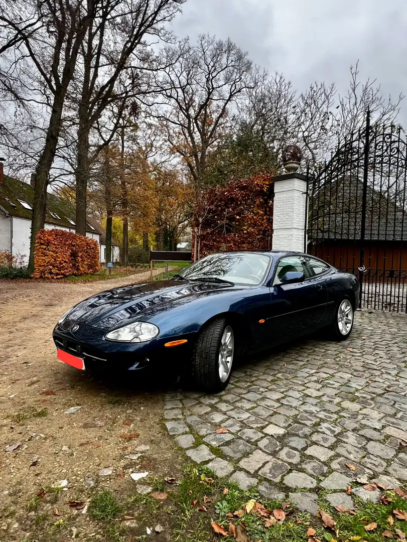 Jaguar XK8 Coupe - 2