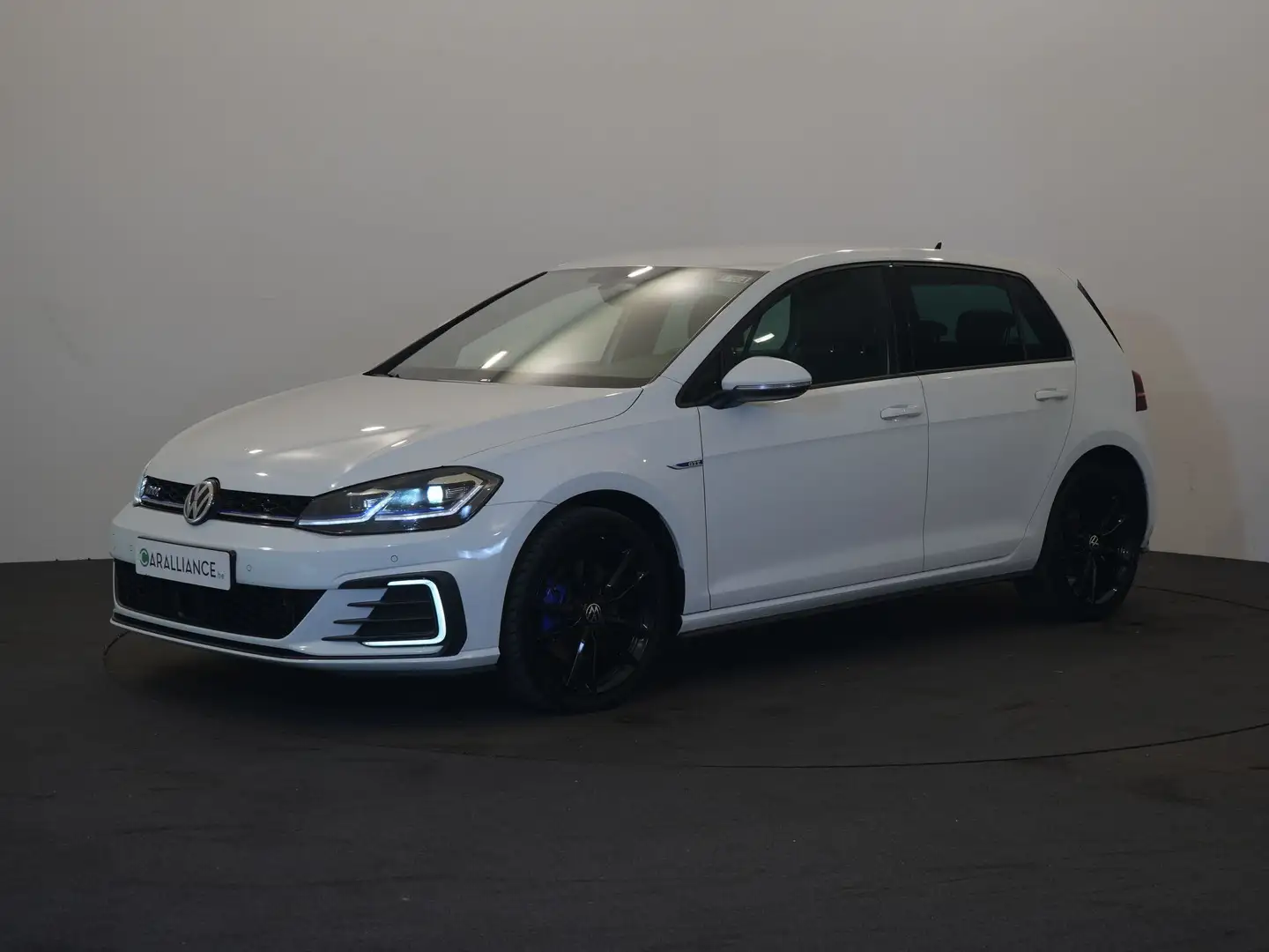 Volkswagen Golf GTE  1.4 PHEV|Cuir|NAVILED|ACC| Wit - 1