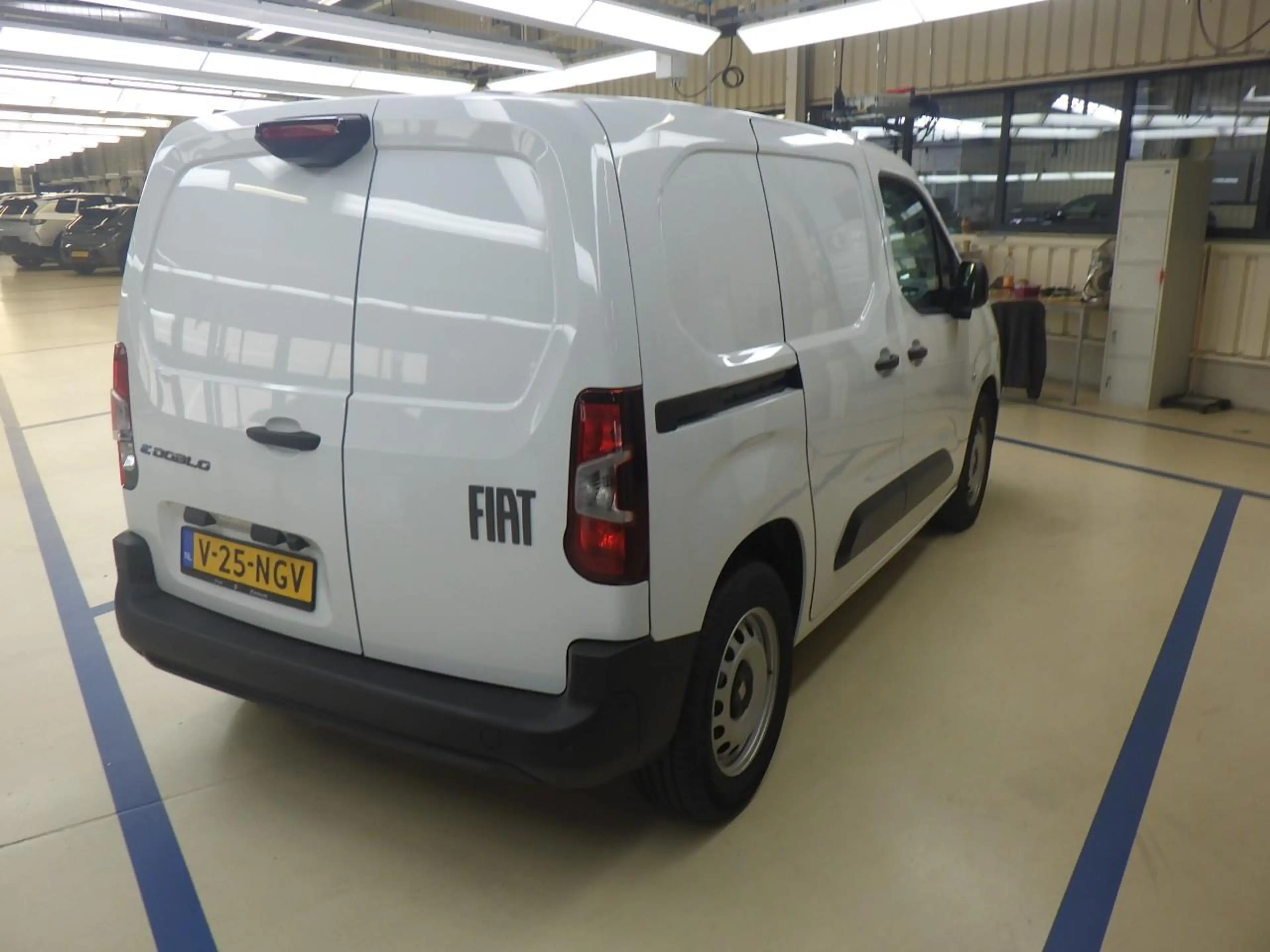 Fiat E-Doblo 50 kWH 136pk | Airconditioning handmatig | Central — photo 6