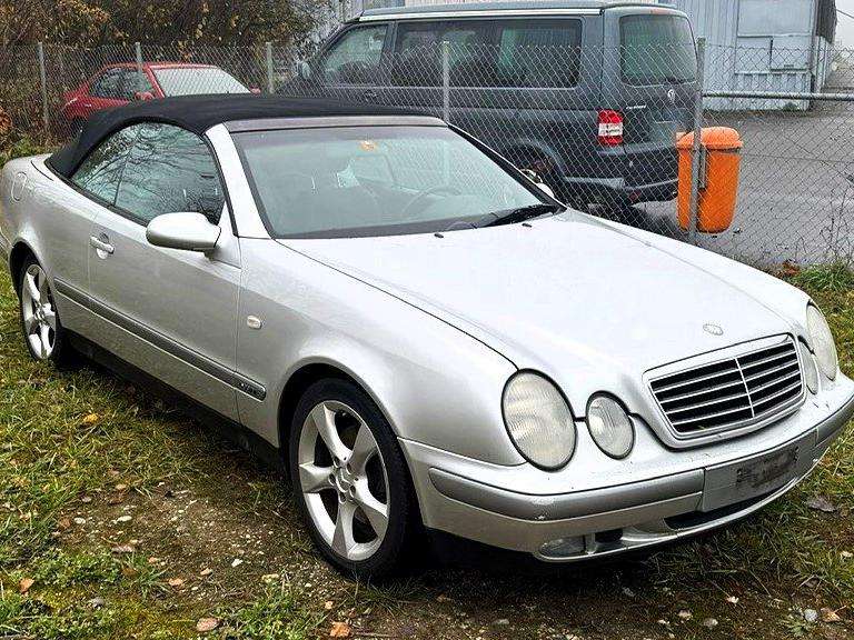 Second hand Mercedes Benz Clk-Class 