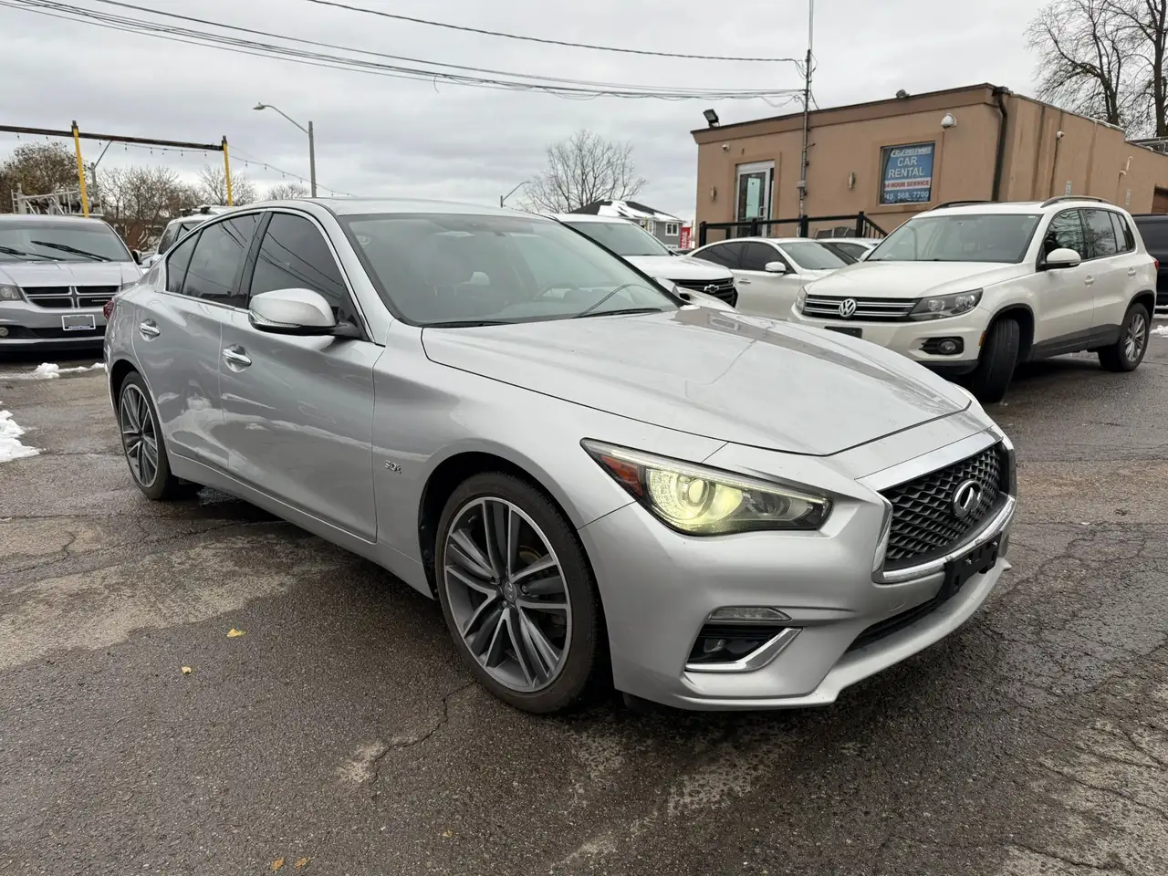 Infiniti Q50 снимка Infiniti Q50