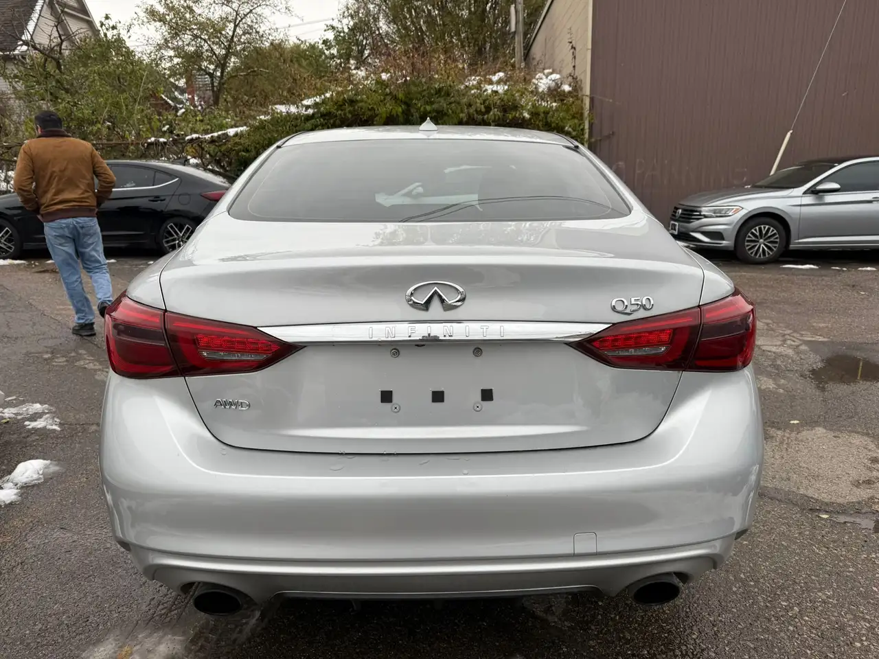 Infiniti Q50 снимка Infiniti Q50
