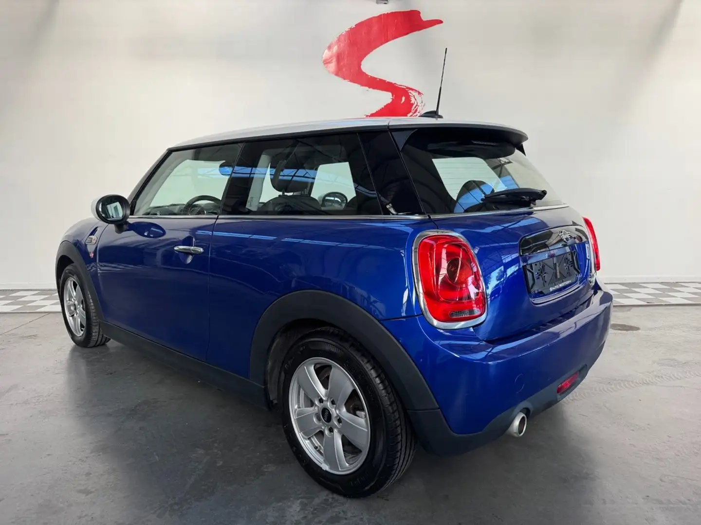 MINI Cooper Mini 1.5 Cooper Blauw - 2