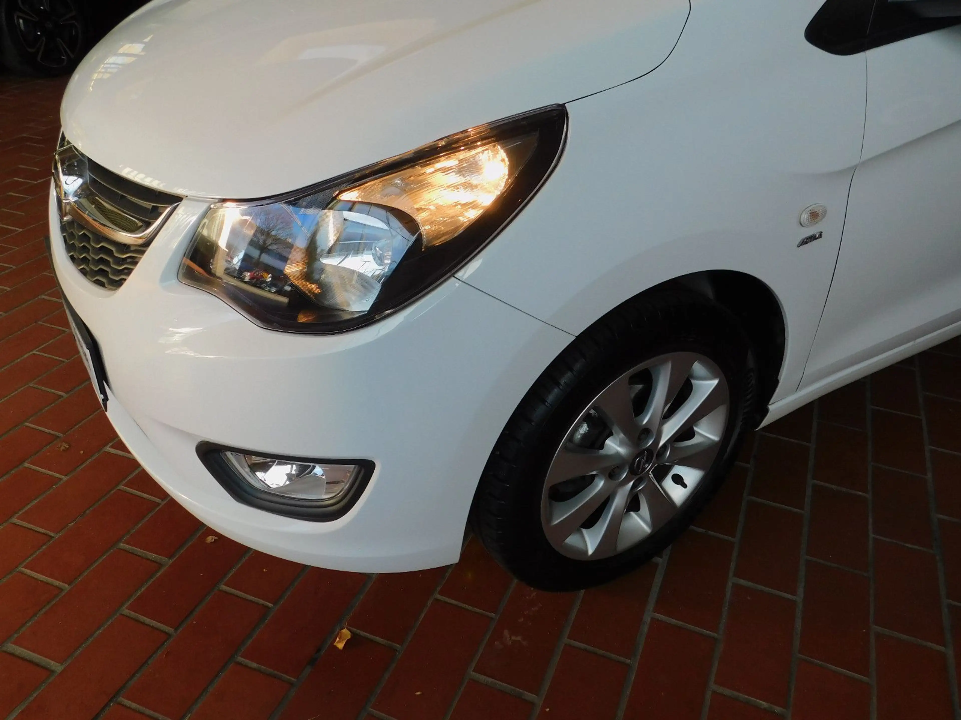 Opel Karl Active — photo 5