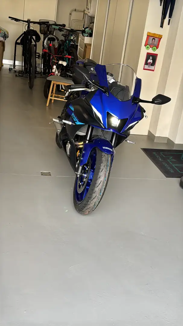 Yamaha YZF-R7 - 1