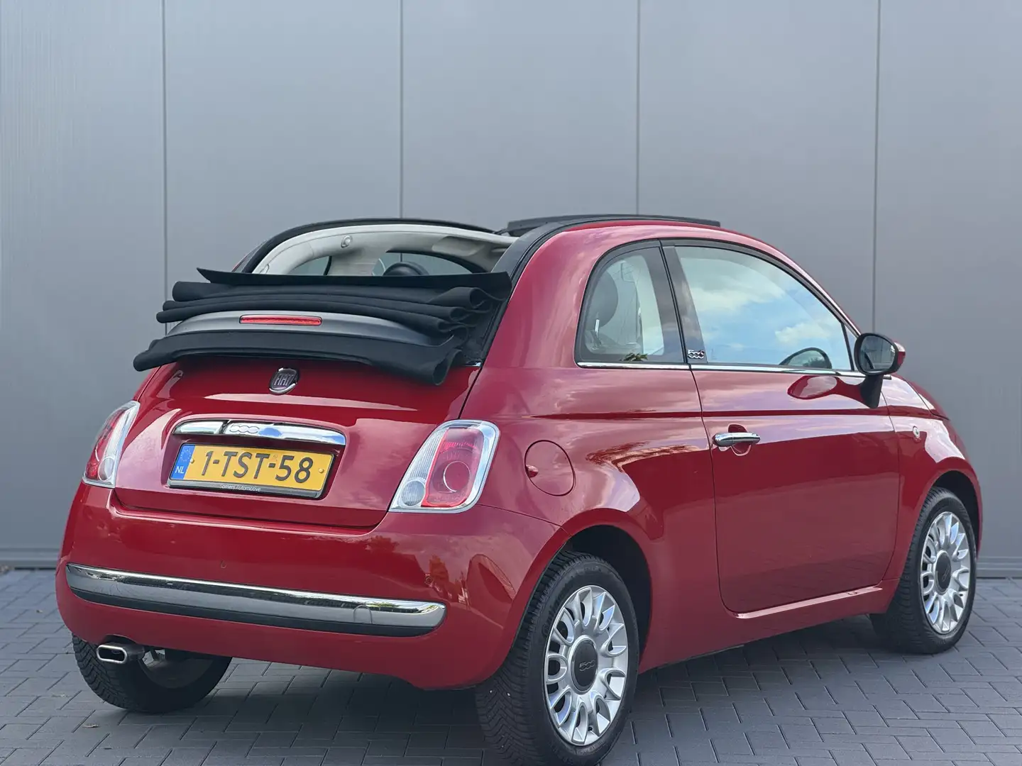 Fiat 500C TwinAir 80 Turbo Lounge | Airco | Sportstoelen | N Rood - 2