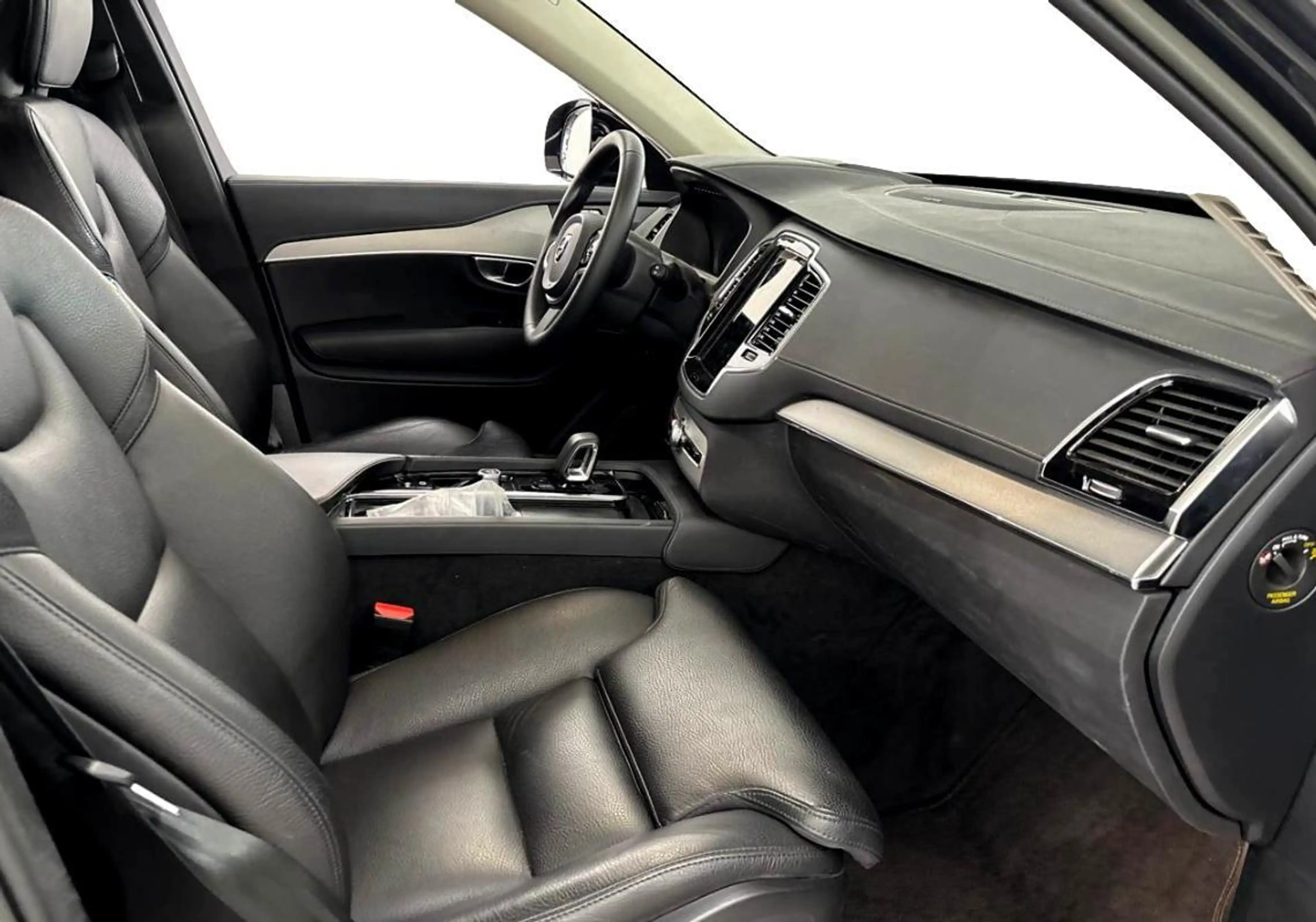Volvo XC90 2.0 T8 Recharge AWD Ultimate Bright Luchtvering - — photo 4