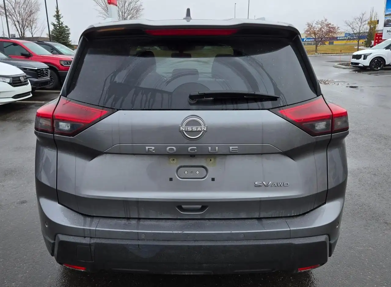Nissan Rogue снимка Nissan Rogue