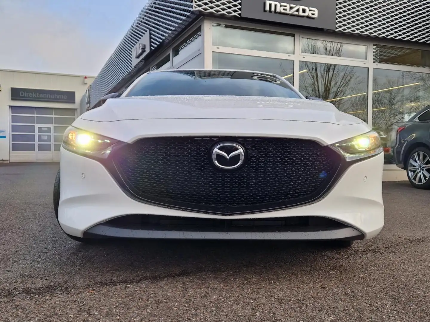 Mazda 3 2025 2.5L E-SKYACTIV G 140PS 6MT FWD HOMURA Weiß - 2