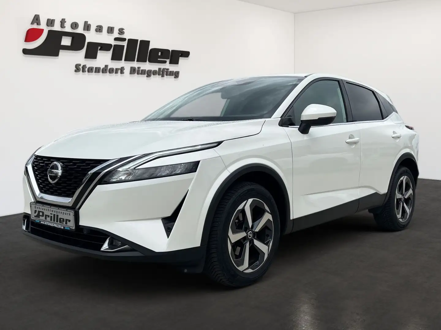 Nissan Qashqai 1.3 DIG-T N-Connecta/Business/Winterpak. Weiß - 1