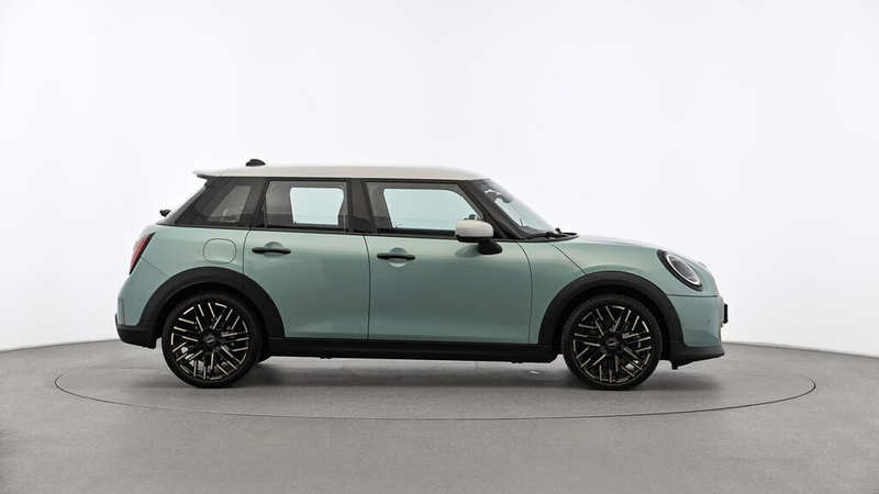 MINI Cooper S Favoured Trim — photo 2