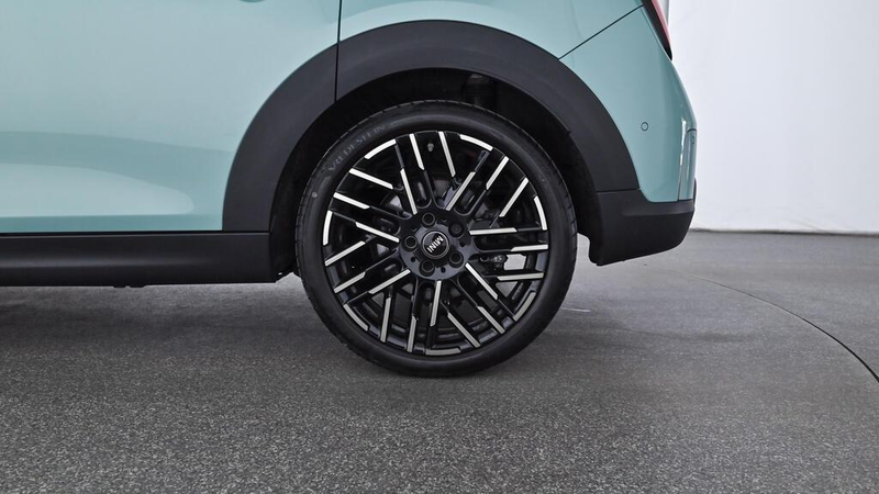 MINI Cooper S Favoured Trim — photo 11