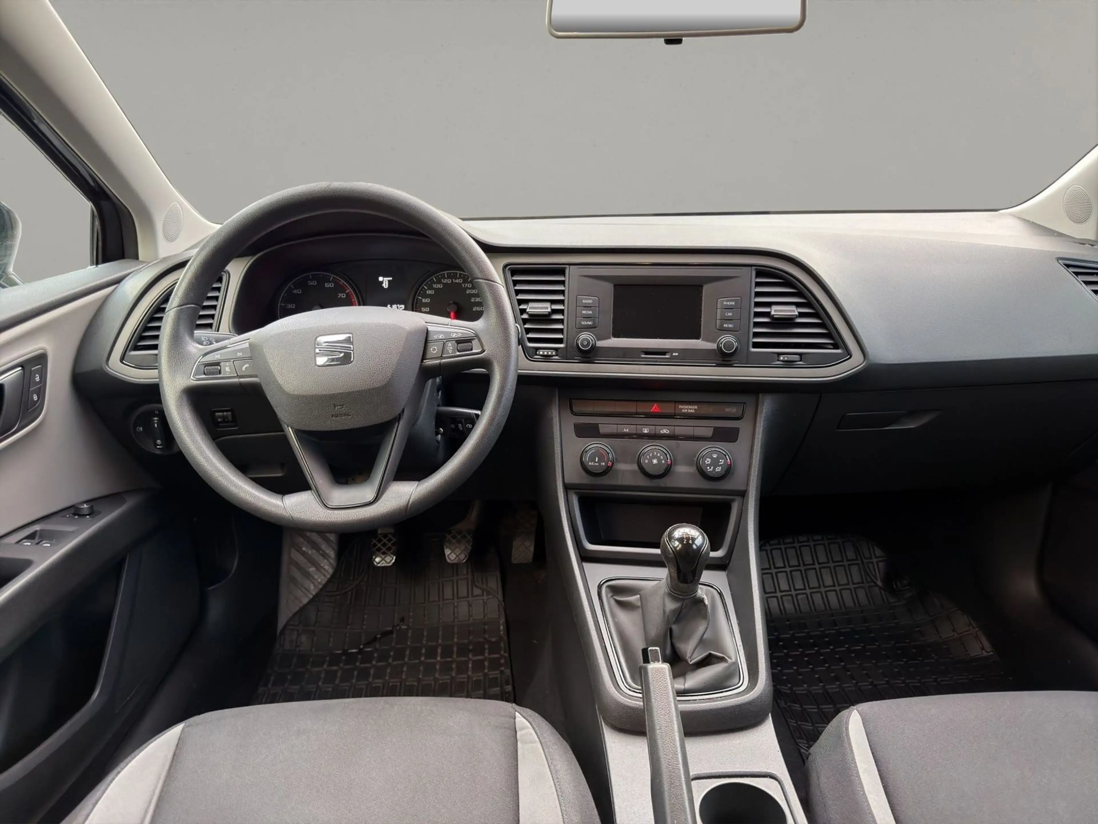 SEAT Leon SC 1.2 TSI Reference — photo 15