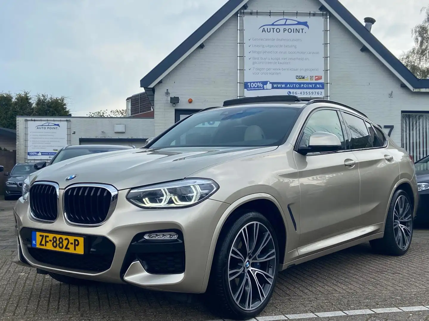 BMW X4 XDRIVE 2.0 HIGH EXECUTIVE/INDIVIDUAL/PANORAMA/HEAD Grijs - 1