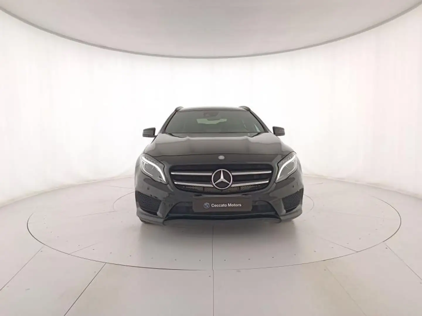 Mercedes-Benz GLA 200 d (cdi) Premium 4matic auto Nero - 2