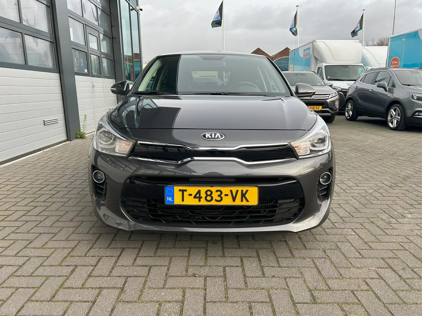 Kia Rio 1.0 T-GDI 120pk DCT7 DynamicLine, Carplay, Camera Gris - 2