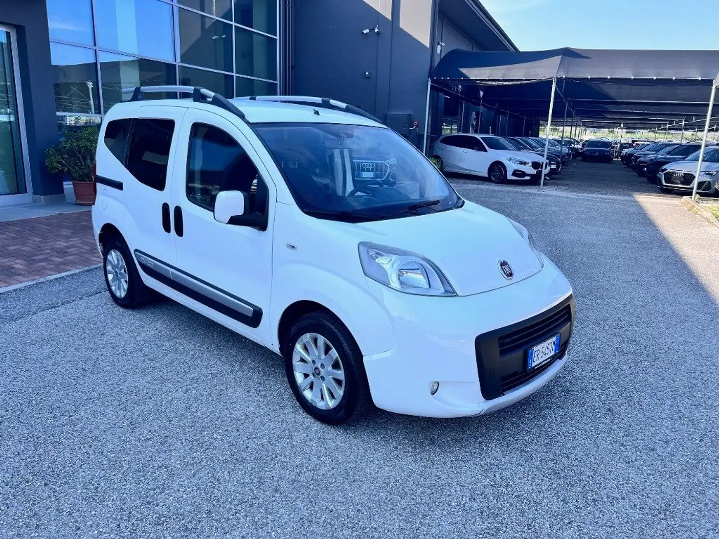Fiat Qubo 1.3 MJT 95 CV Trekking Alb - 2