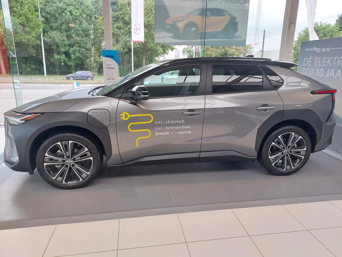 Toyota bZ4X 71.4 kWh 2WD Style Gris - 2