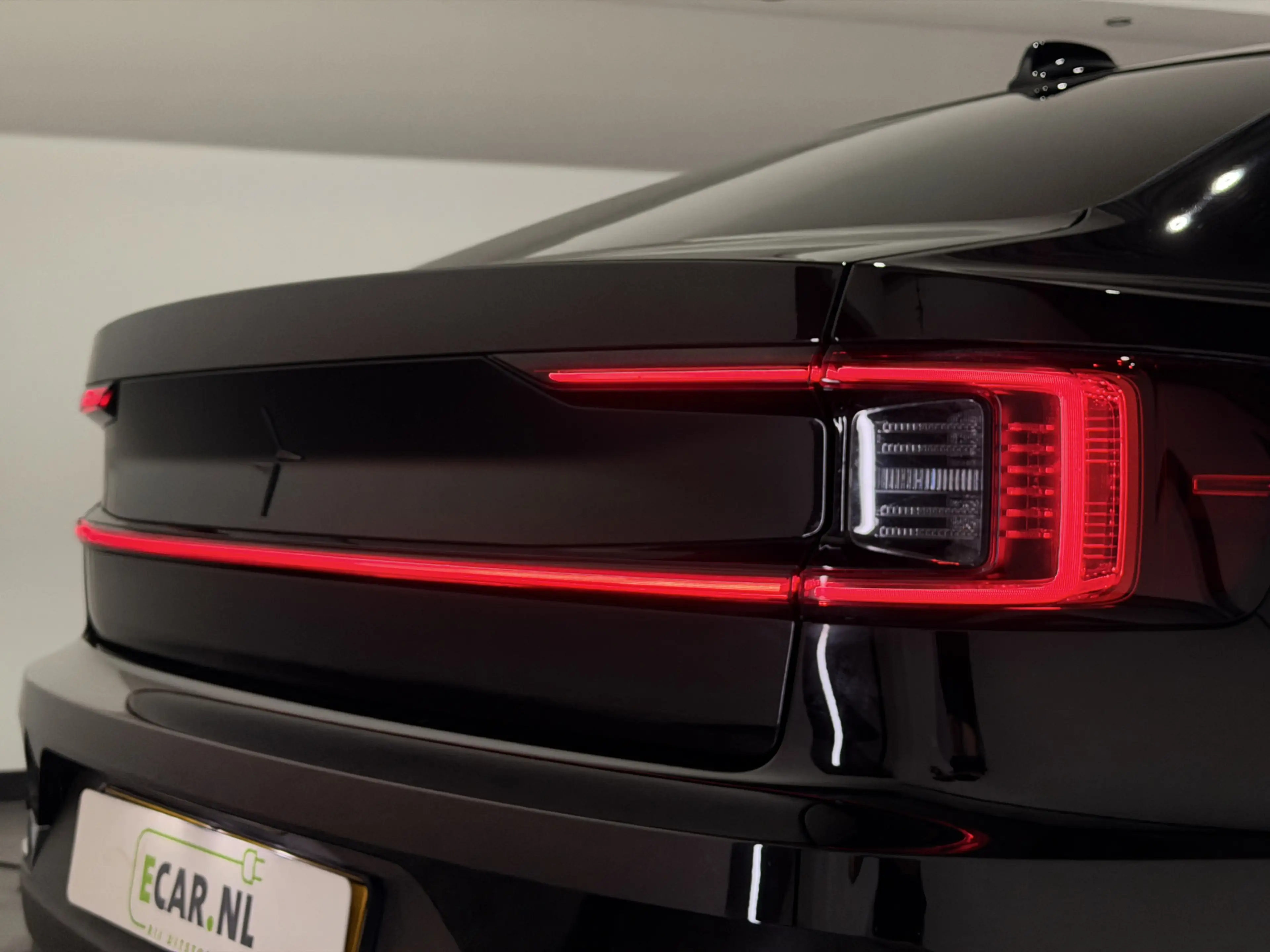 Polestar 2 Long Range Dual Motor Launch Edition 78kWh | SOH 9 — photo 10
