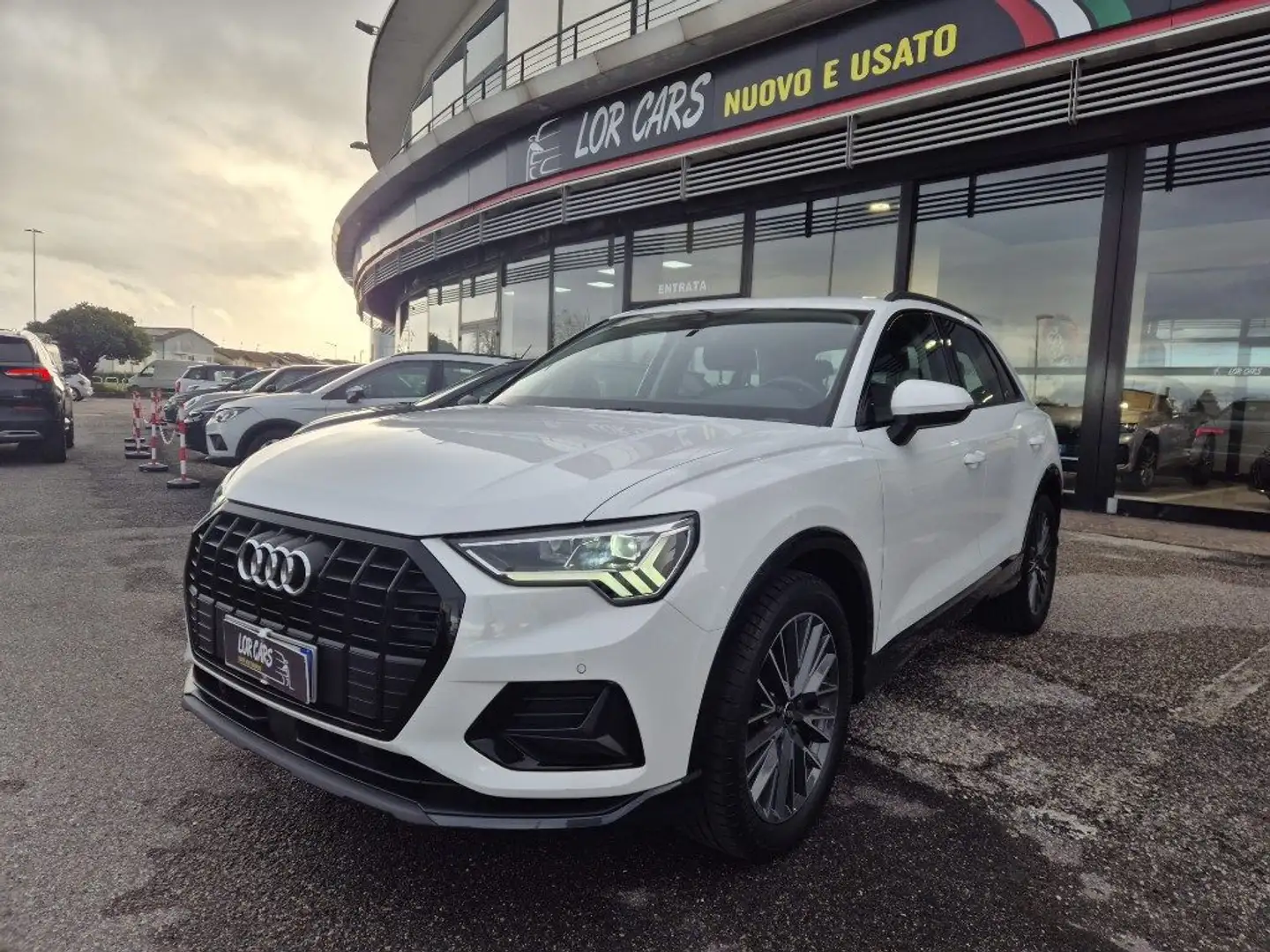 Audi Q3 35 TDI S tronic S line edition Bianco - 1