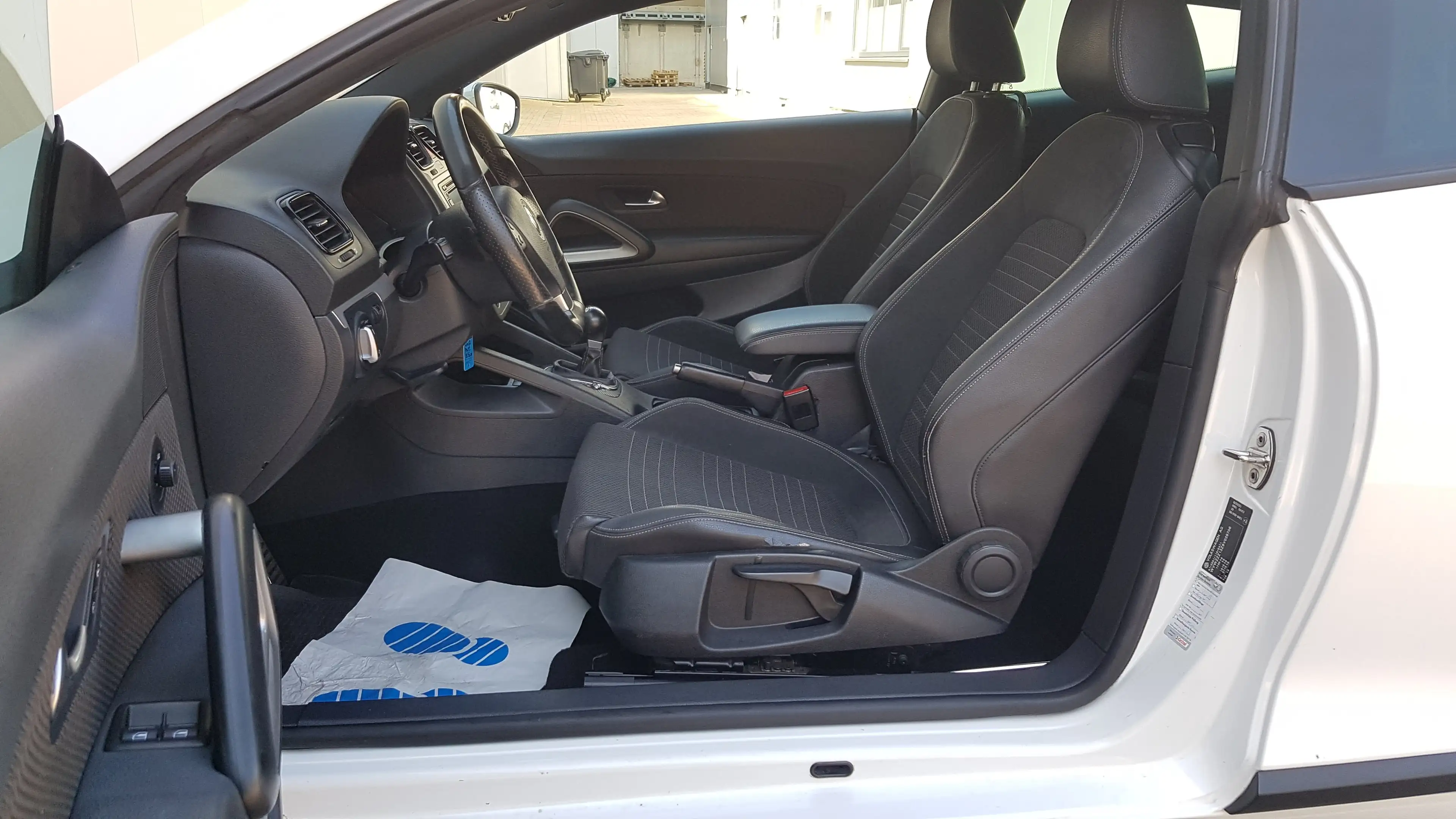 Volkswagen Scirocco 1.4 TSI DSG*STEUERKETTE-INSP.TÜV NEU* — photo 9