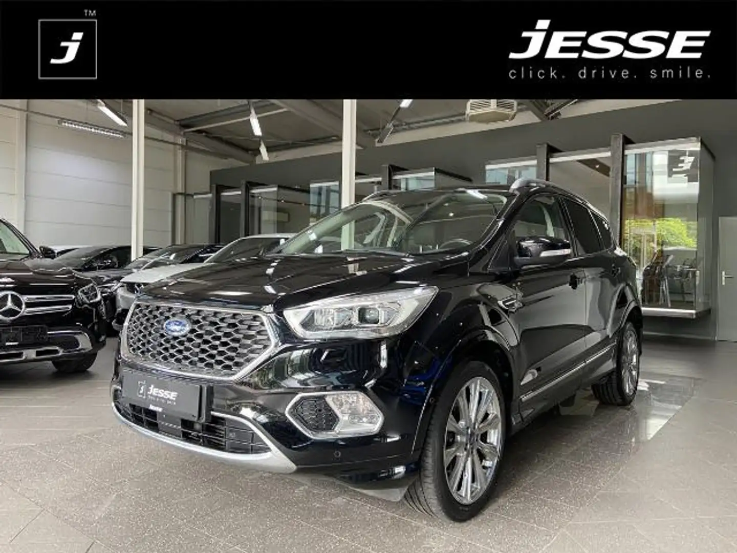 Ford Kuga 2.0 EcoBoost Vignale 4x4 Pano SYNC3 Navi Schwarz - 1